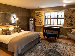 bailiffscourtclimpingroom